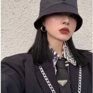 프라다 리나일론 버킷햇 (모자)