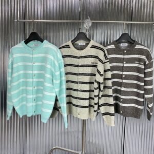 미우미우 크루넥 가디건 (단가라)